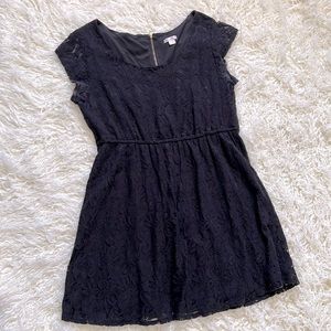 Black Lace Dress XL *fit & flare*